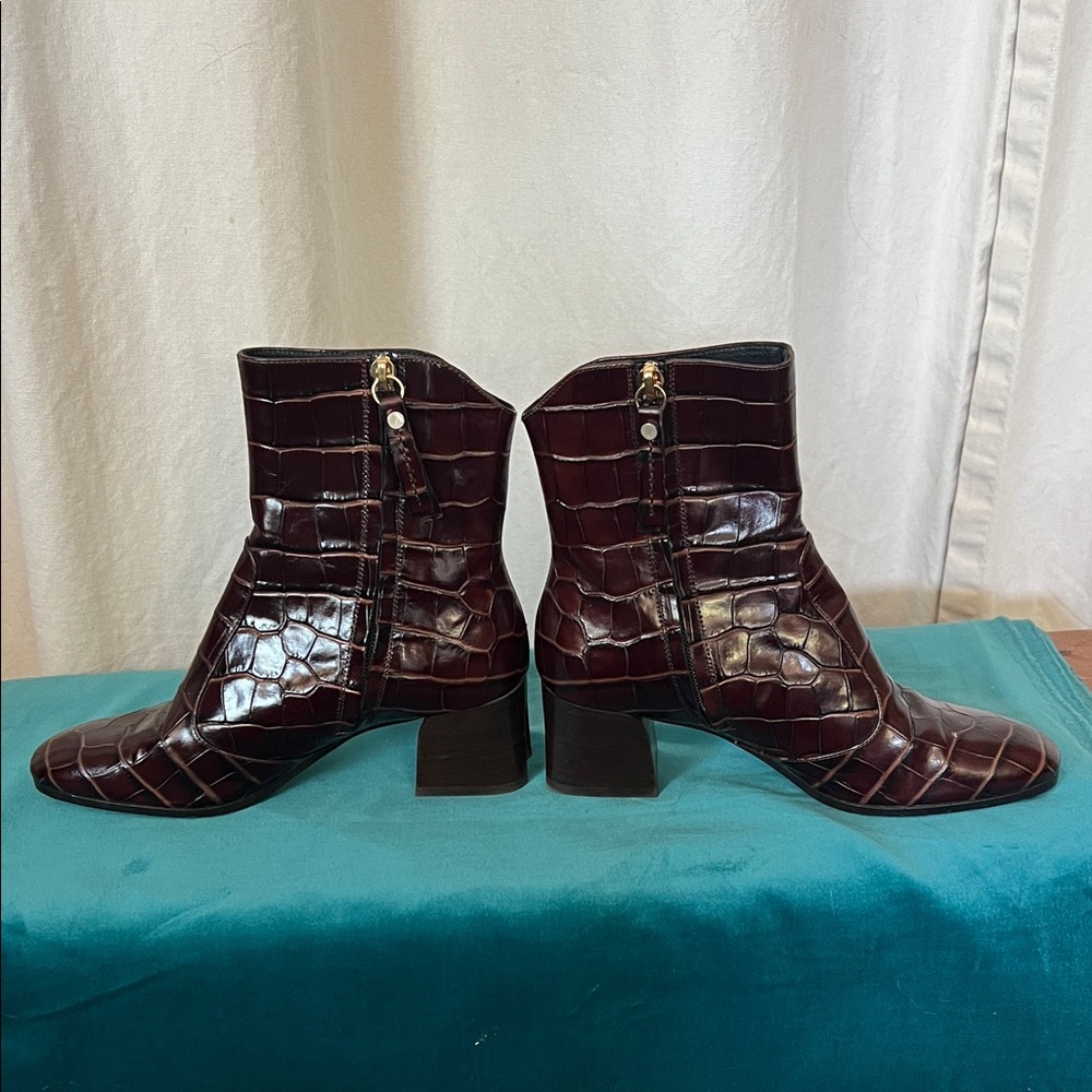 M. Gemi Corsa Croc-Embossed Ankle Boots 35 1/2 Italy Brown 5.5 - Picture 2 of 8